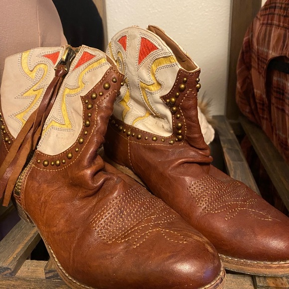 Sam Edelman Yellow Red and Brown Cowboy Boots with Fringe Size 7 - Picture 2 of 5
